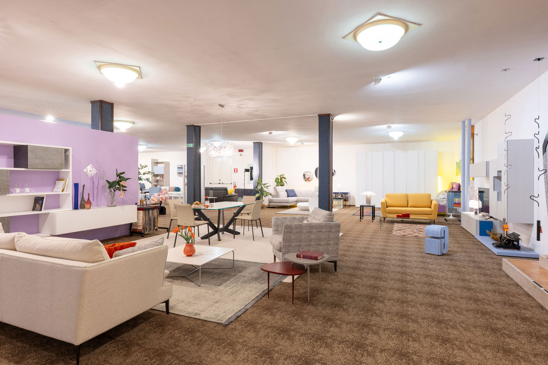 particolare_showroom_rev